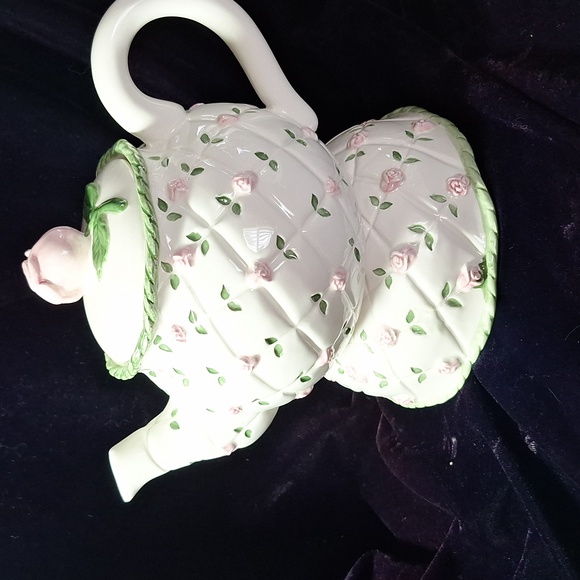 Teapot raised roses &bowl - Picture 13 of 13